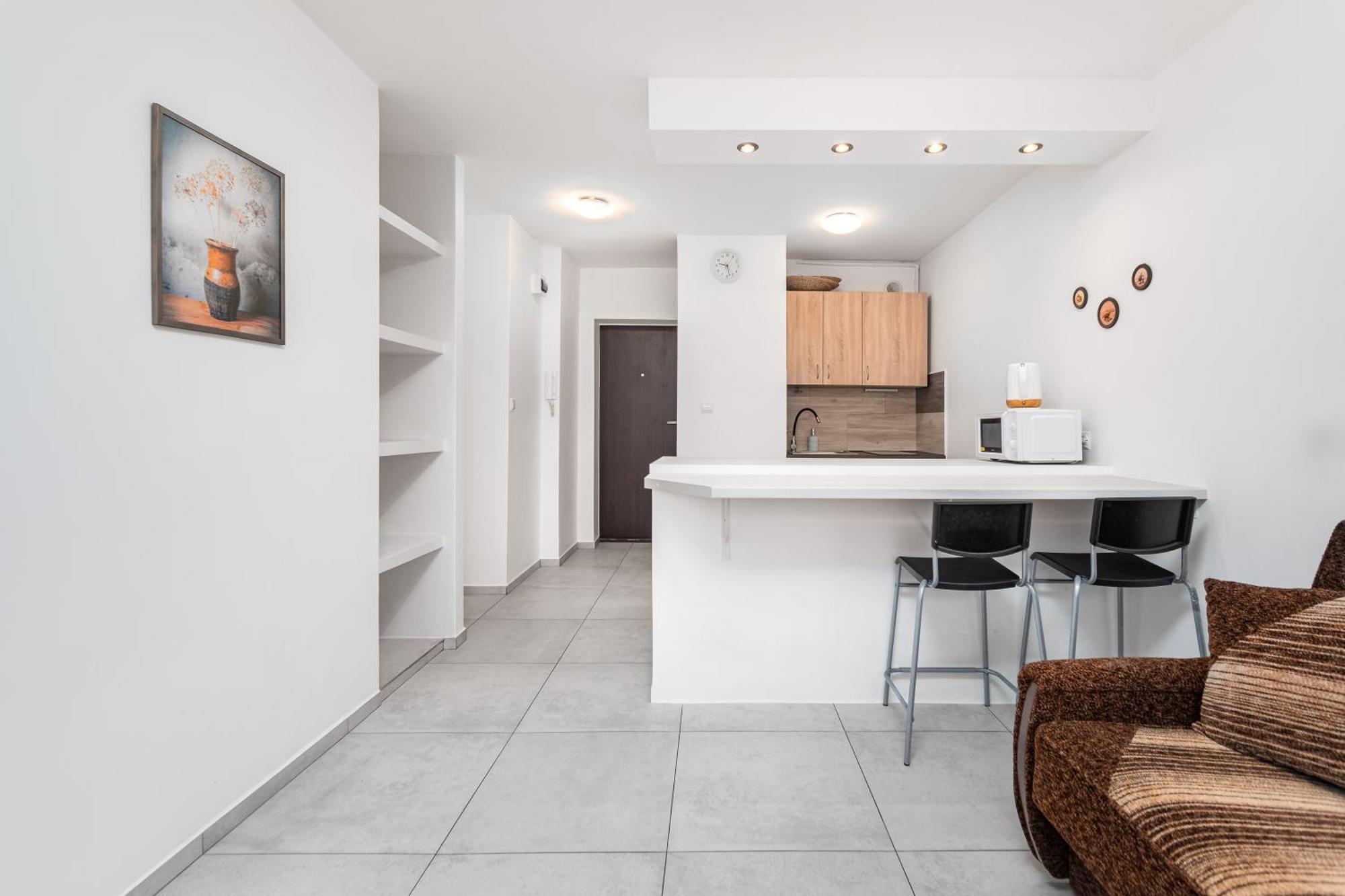 Apartment Gornoslaska By Your Freedom วอร์ซอ ภายนอก รูปภาพ